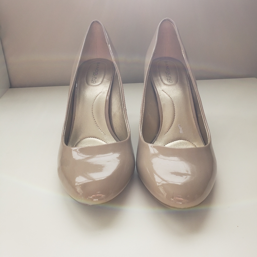 COPY - Nude Bandolino Closed Toe Heels - Picture 3 of 7